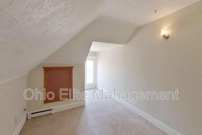 Building Photo - 329 Chittenden Ave