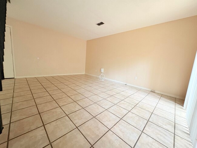 Building Photo - 1403 Stone Rd