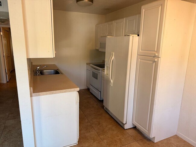Foto del edificio - 4613 Bayshore Dr