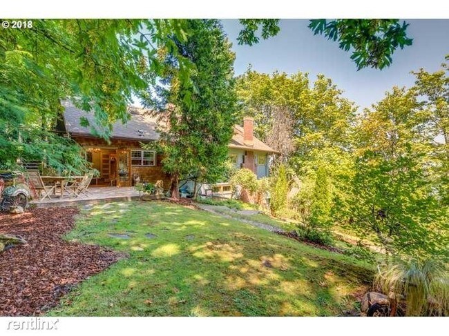 Building Photo - Studio, 1 bath House - 9889 NW Hoge Ave
