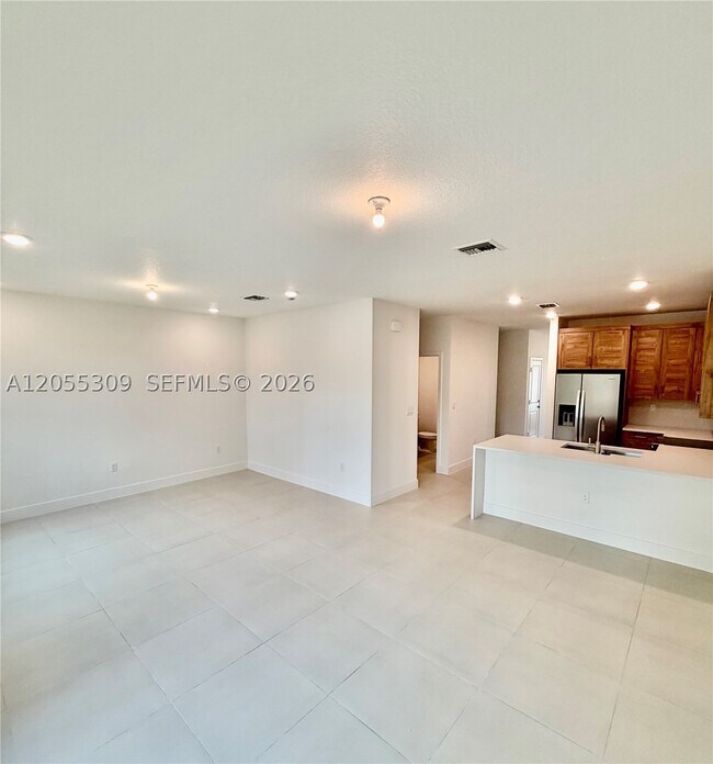Foto del edificio - 7291 SW 46th St