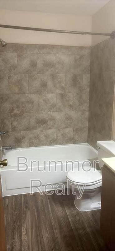 Building Photo - 305 Waters Edge Dr