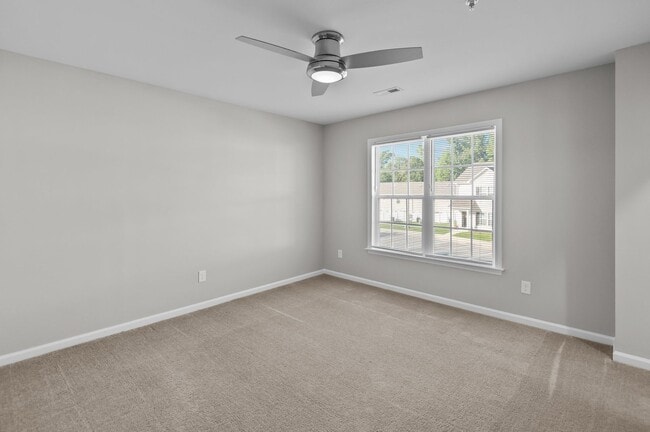 Building Photo - Newly Constructed 2 & 3 bedroom Cross Cree...
