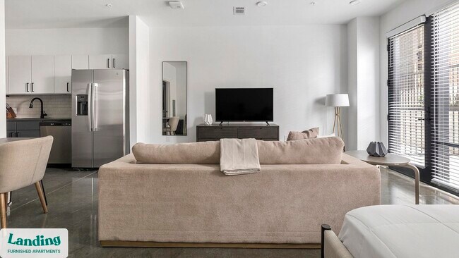 Foto del edificio - 715 Merritt Ave