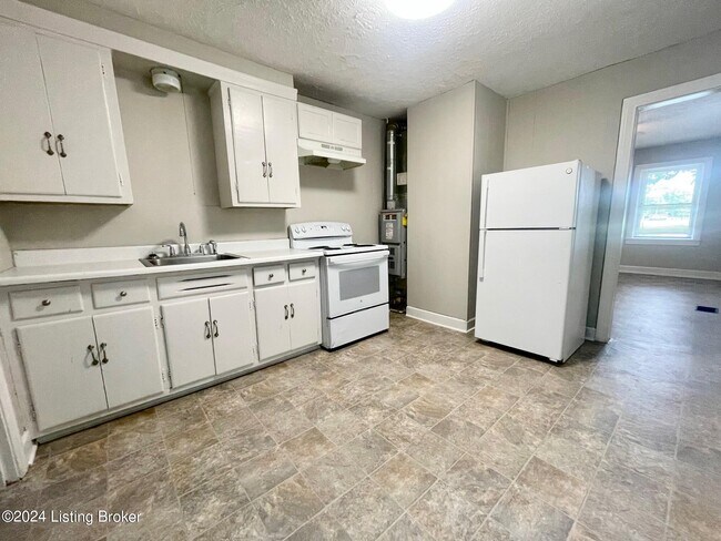 Building Photo - 1113 Beecher St