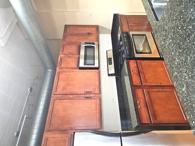 Foto del edificio - 2323 W Pershing Rd