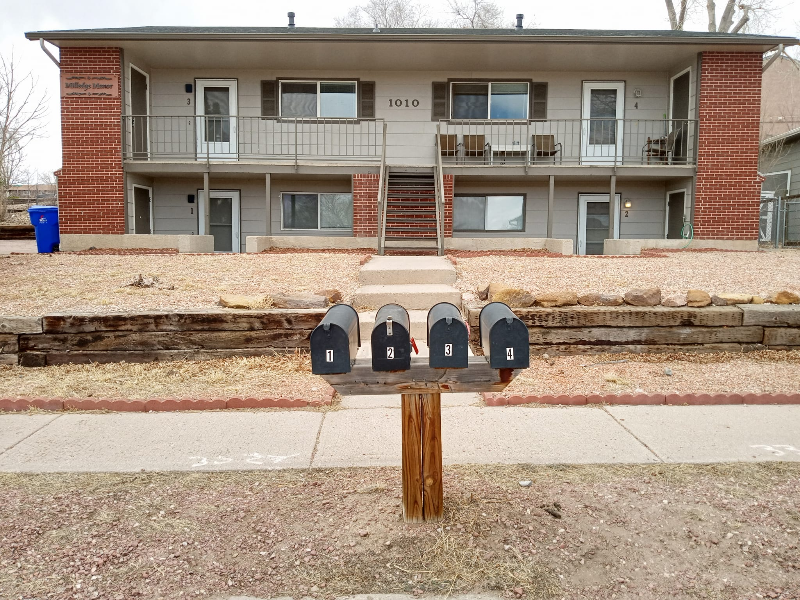 Primary Photo - 1010 Western Dr