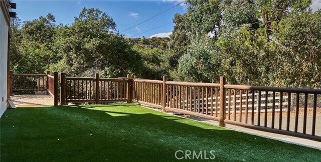 Foto del edificio - 373 Loftyhill Dr