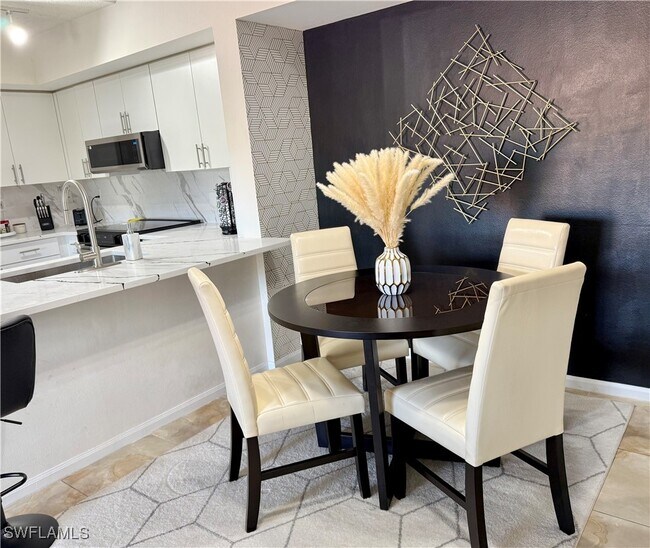 Foto del edificio - 1265 Wildwood Lakes Blvd