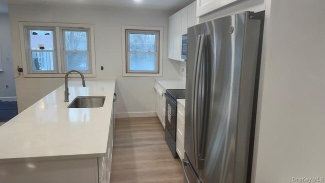 Foto del edificio - 19 Henning Dr