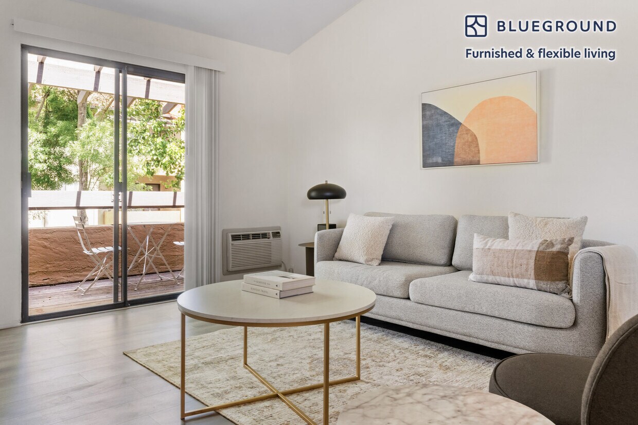 Foto principal - 1600 Villa St