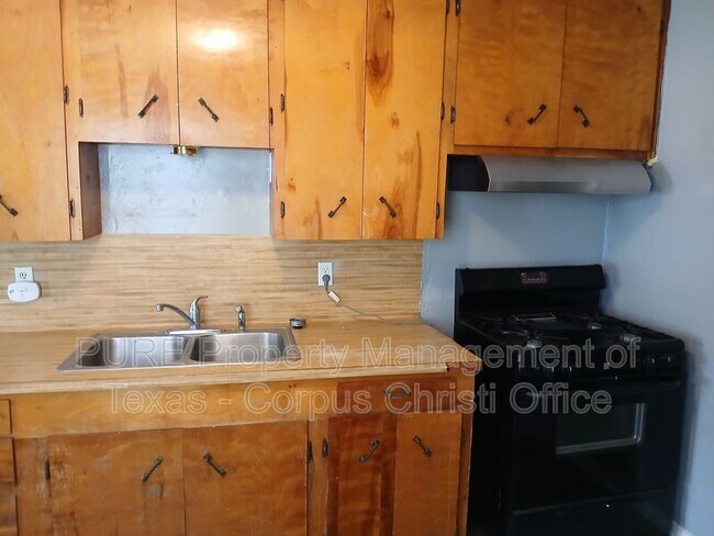 Foto del edificio - 329 Garfield Dr