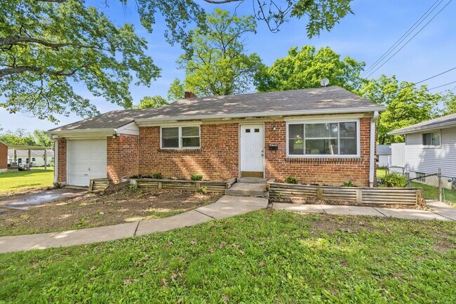 Building Photo - Delhi-Charming 2Bed 1 bath home