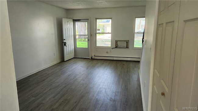 Foto del edificio - 619 61st Street Unit C