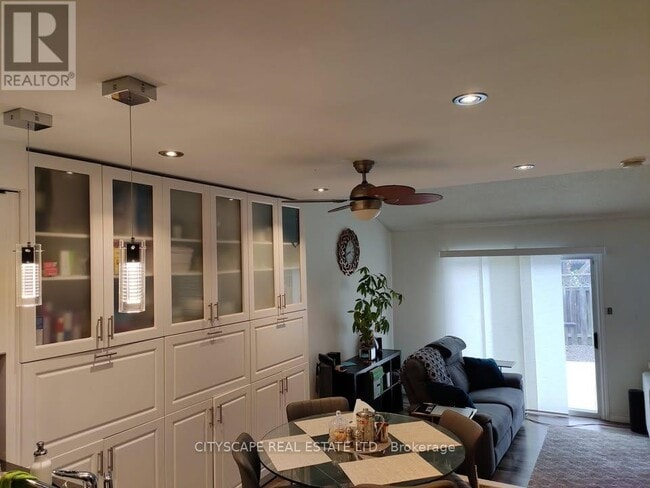 Building Photo - 11 Trammell Ln