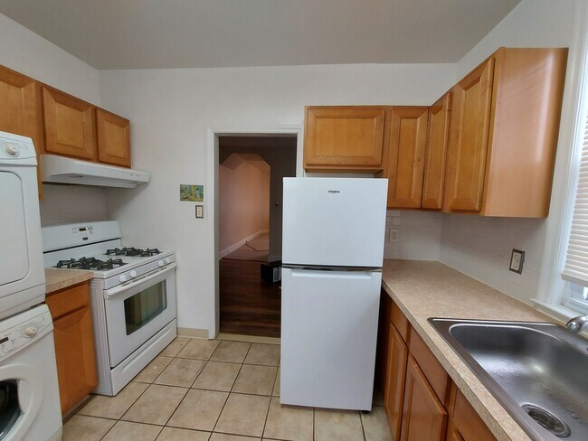 Cocina (1) - 1107 N Ohio Ave
