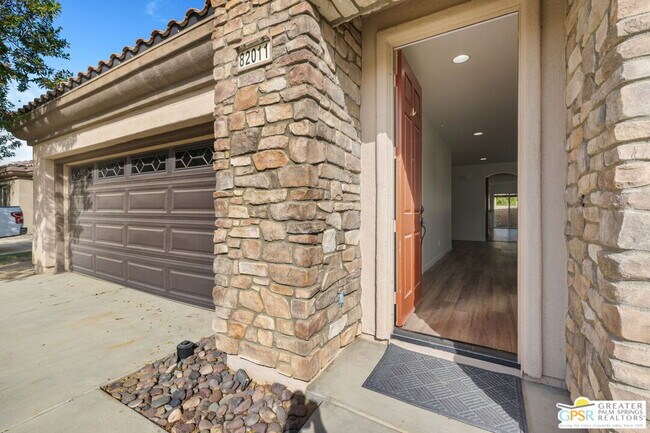 Building Photo - 82011 Deniro Ct