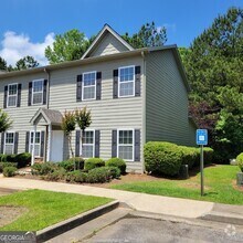 Building Photo - 114 Lakeview Estates Dr