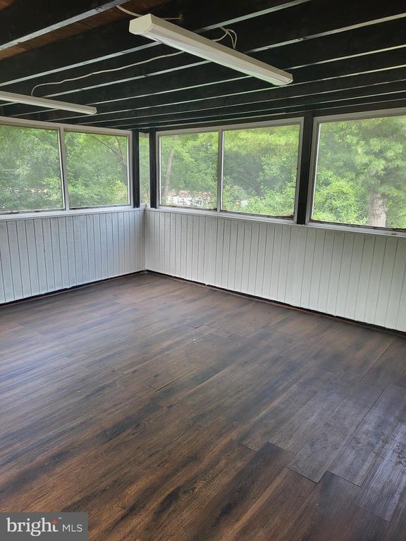 Foto del edificio - 13416 Hillendale Dr