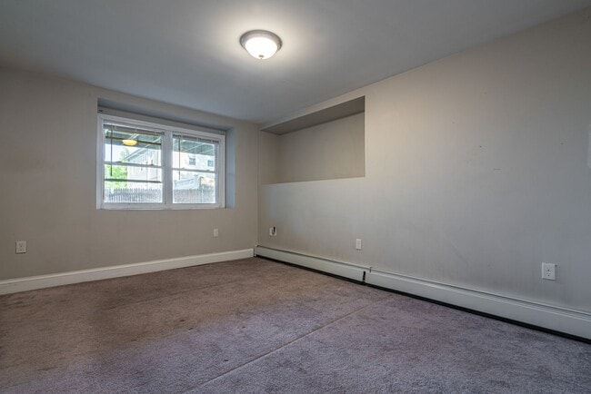 Foto del edificio - 295 Huxley Ave