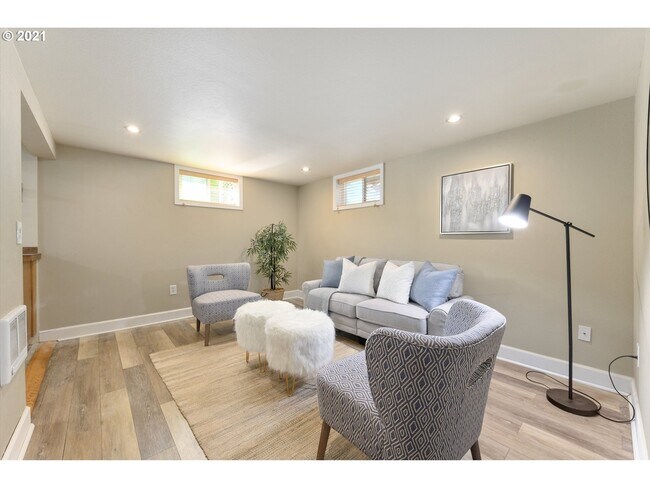 Foto del edificio - 6915 SE 92nd Ave