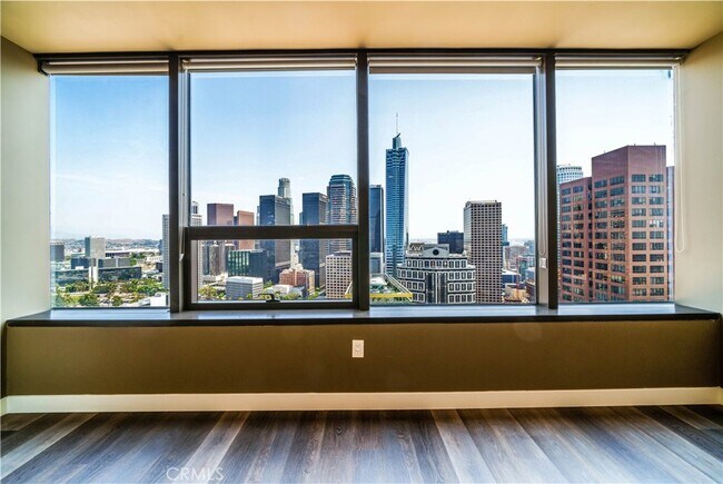 Building Photo - 1100 Wilshire Blvd