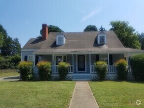 Building Photo - 6 Monument Dr
