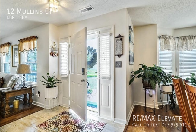 Building Photo - 12 Mullins Ct