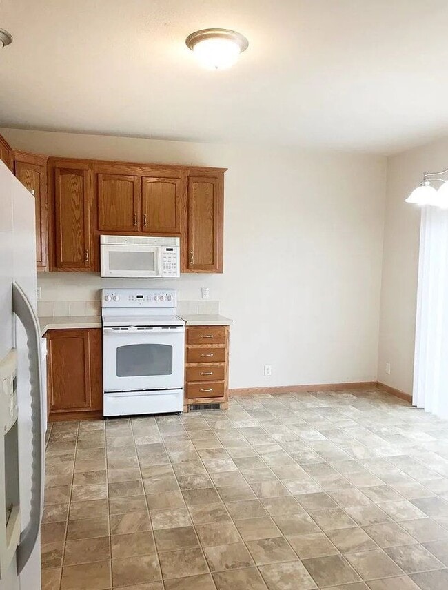 Building Photo - Quality Home Management