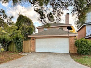 Building Photo - 1111 Baker Dr