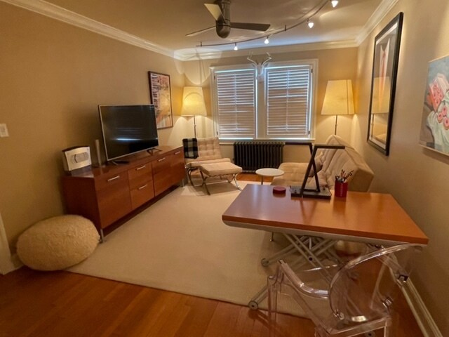 Foto del edificio - 4559 MacArthur Blvd NW