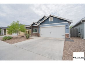 Building Photo - 5029 S 11th Pl