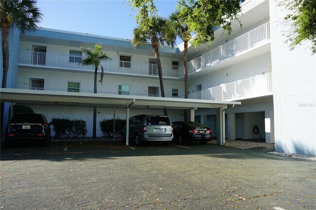 Foto del edificio - 340 Pinellas Bayway S