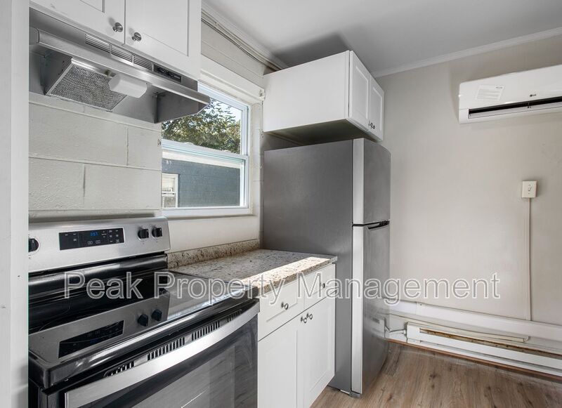 Primary Photo - 925 N 20th St