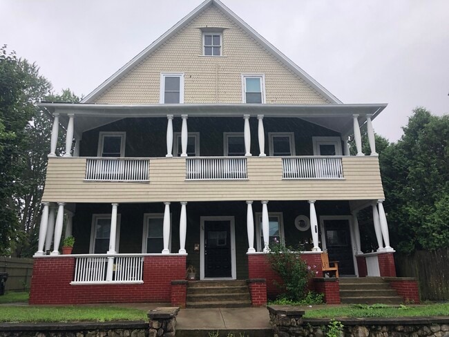 Building Photo - 56 Columbia Ave