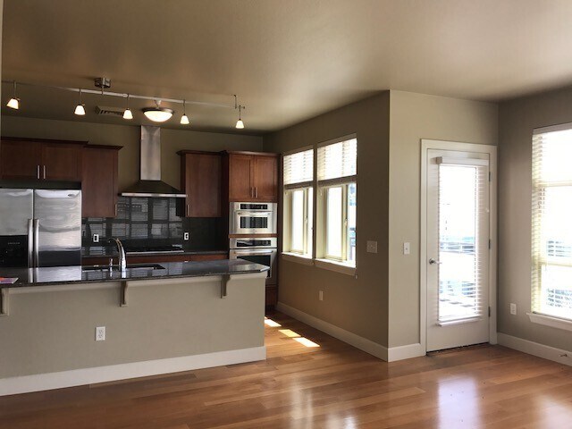 Foto principal - Incredible 5th Floor Condo ~ City Side Lofts