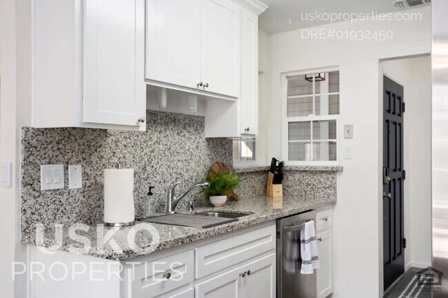 Foto del edificio - 7132 Chesline Dr