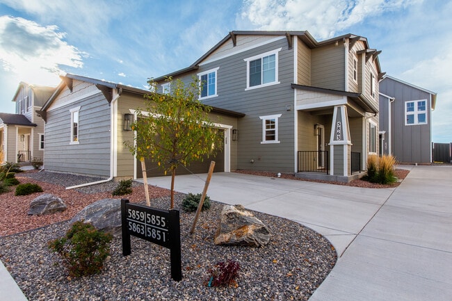 Building Photo - 5863 Summer Dream Dr Building Photo - 5863 Summer Dream Dr