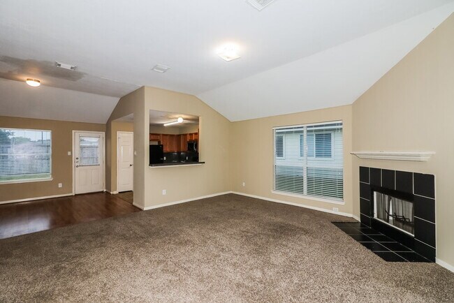 Foto del edificio - 3506 Greenleaf Lodge Ln