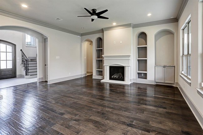 Building Photo - 12446 Nova Dr