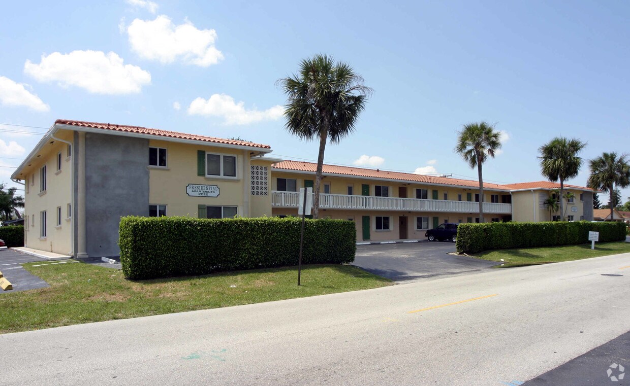 Primary Photo - Villa Sun Ray