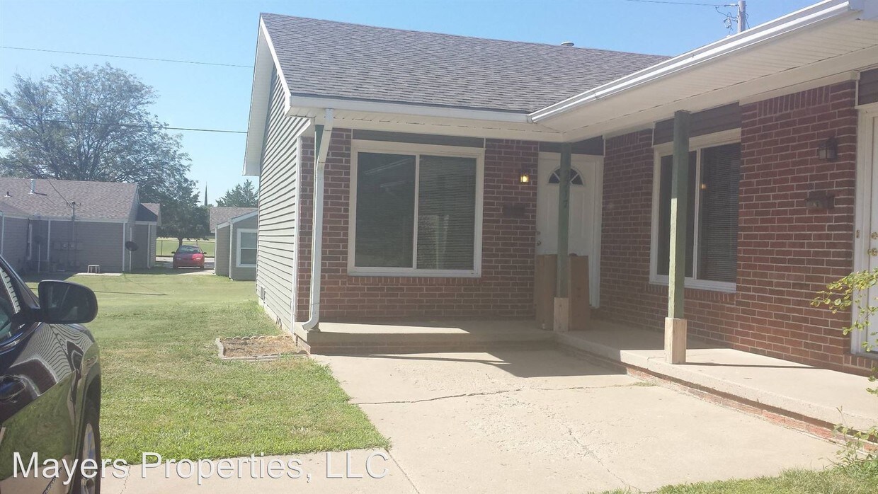 2717 28th St, Great Bend, KS 67530 Apartment for Rent in Great Bend