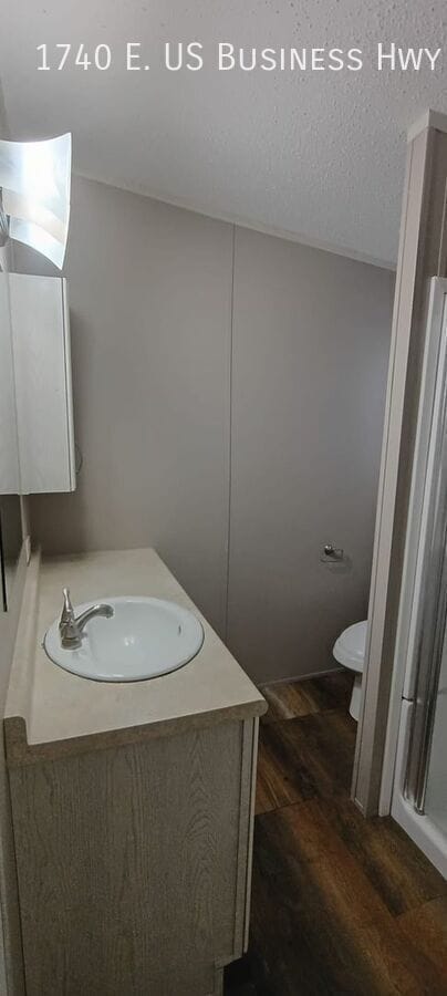 Building Photo - 8 D St