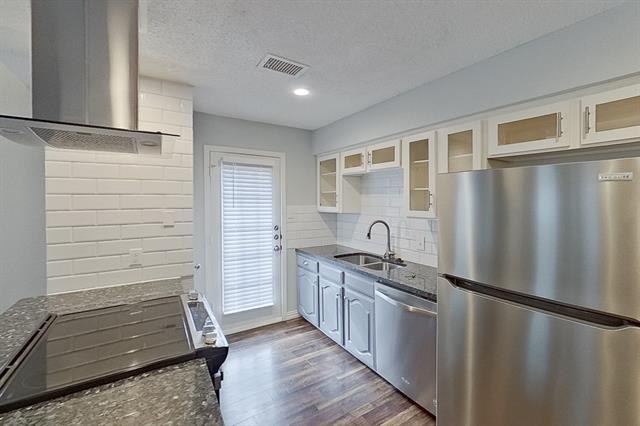 Building Photo - 202 Colony Dr
