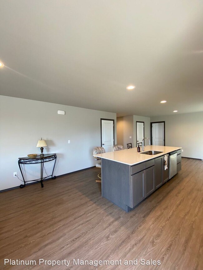 Foto del edificio - 3 br, 2 bath House - 2339 SE Sage Brooke Rd.