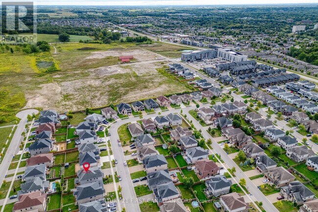 Building Photo - 754 Jackpine Way