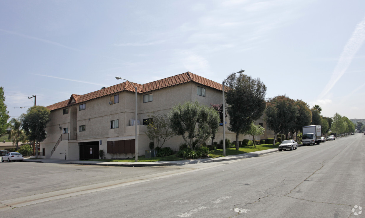 Primary Photo - Clarita Terrace Apartments