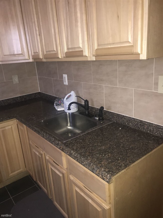 Building Photo - 2619 Loyola Southway