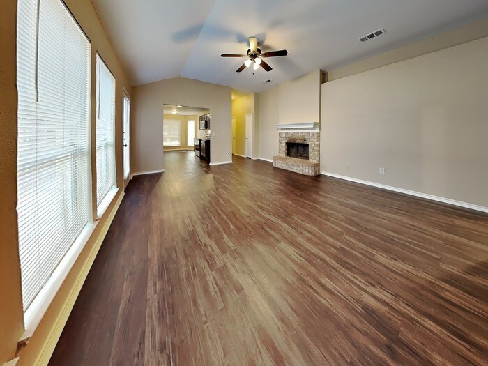 103 Kennedy Dr, Terrell, TX 75160 House Rental in Terrell, TX