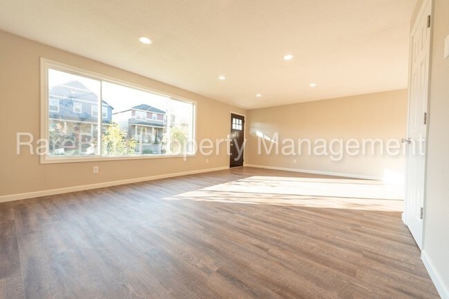 Foto del edificio - 1535 NE Highland St